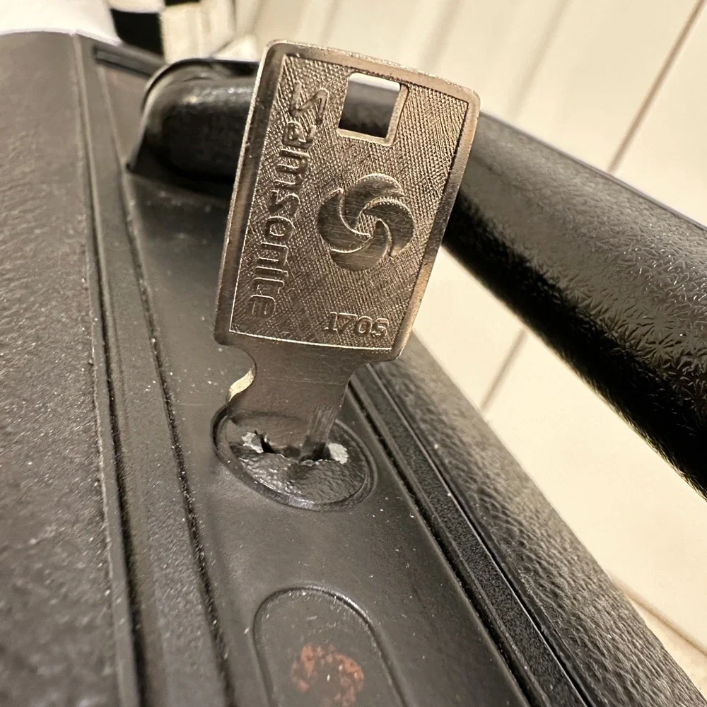 Vintage Samsonite Hardshell Broker GL Locking Briefcase 💼 🔒🔑